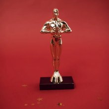 Peter Weir és Michael J. Fox is megkapja jövőre a tiszteletbeli Oscart